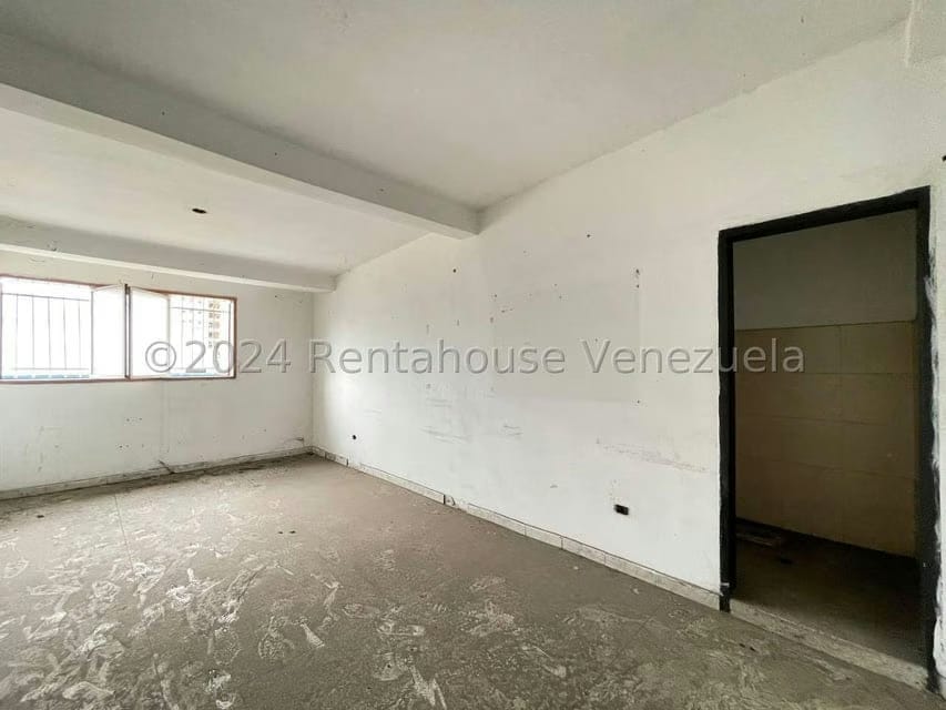 Comercial (Edificio) en Alquiler en La Romana, Aragua - 21