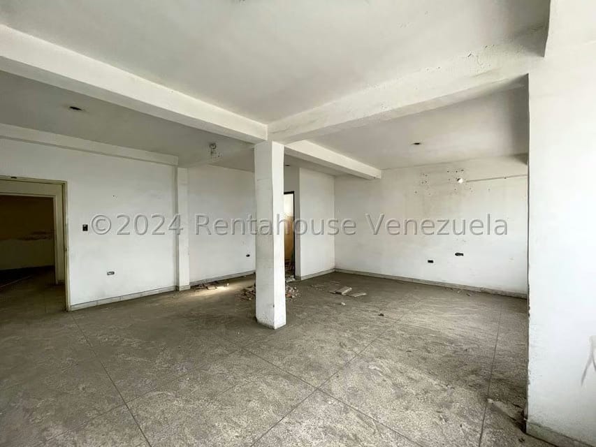 Comercial (Edificio) en Alquiler en La Romana, Aragua - 25