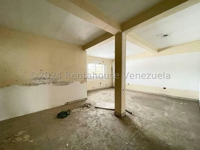 Comercial (Edificio) en Alquiler en La Romana, Aragua - 29