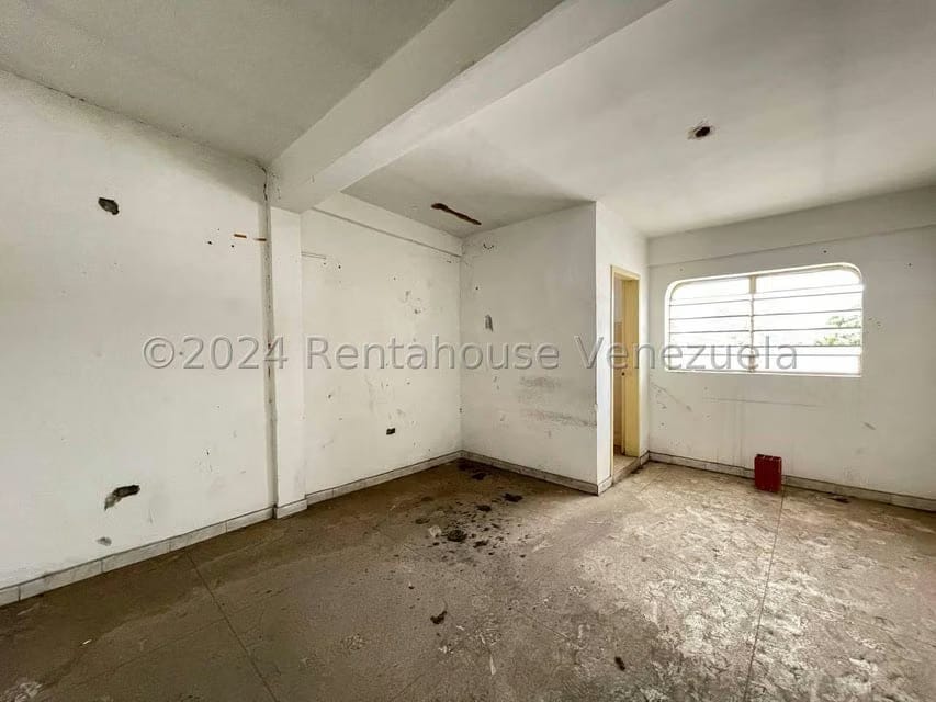 Comercial (Edificio) en Alquiler en La Romana, Aragua - 34