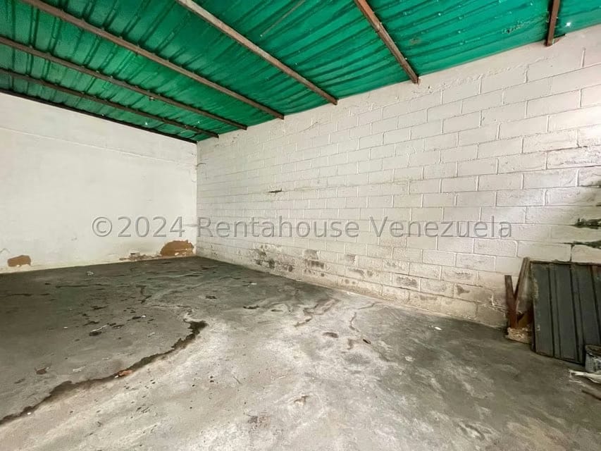 Comercial (Edificio) en Alquiler en La Romana, Aragua - 41