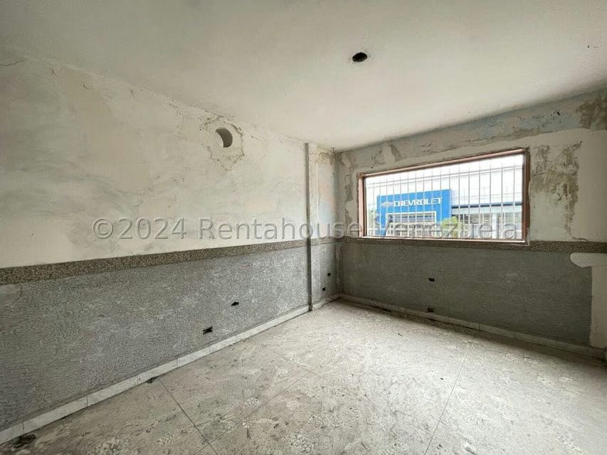 Comercial (Edificio) en Alquiler en La Romana, Aragua - 8