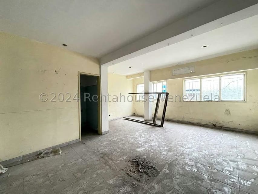 Comercial (Edificio) en Alquiler en La Romana, Aragua - 10
