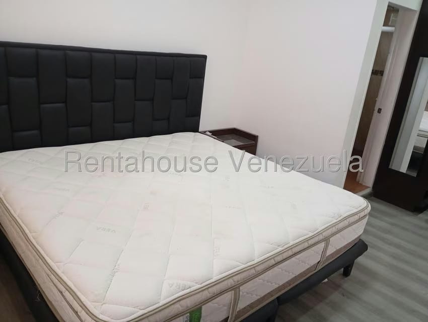 Casa (Duplex) en Venta en Colinas de Carrizal, Miranda - 16