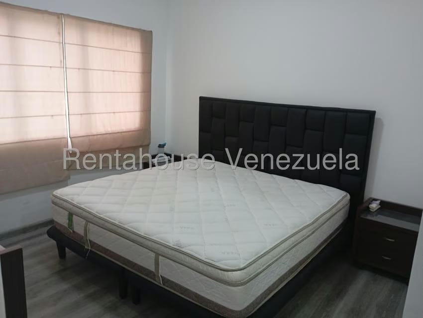 Casa (Duplex) en Venta en Colinas de Carrizal, Miranda - 17