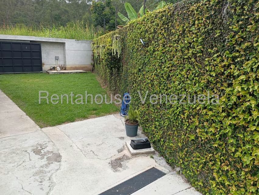Casa (Duplex) en Venta en Colinas de Carrizal, Miranda - 35