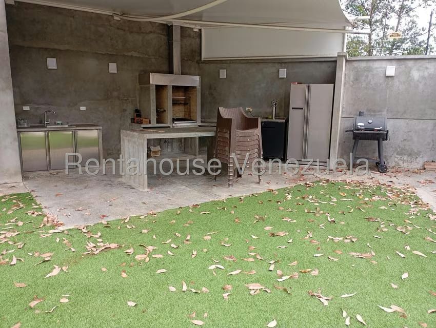 Casa (Duplex) en Venta en Colinas de Carrizal, Miranda - 43