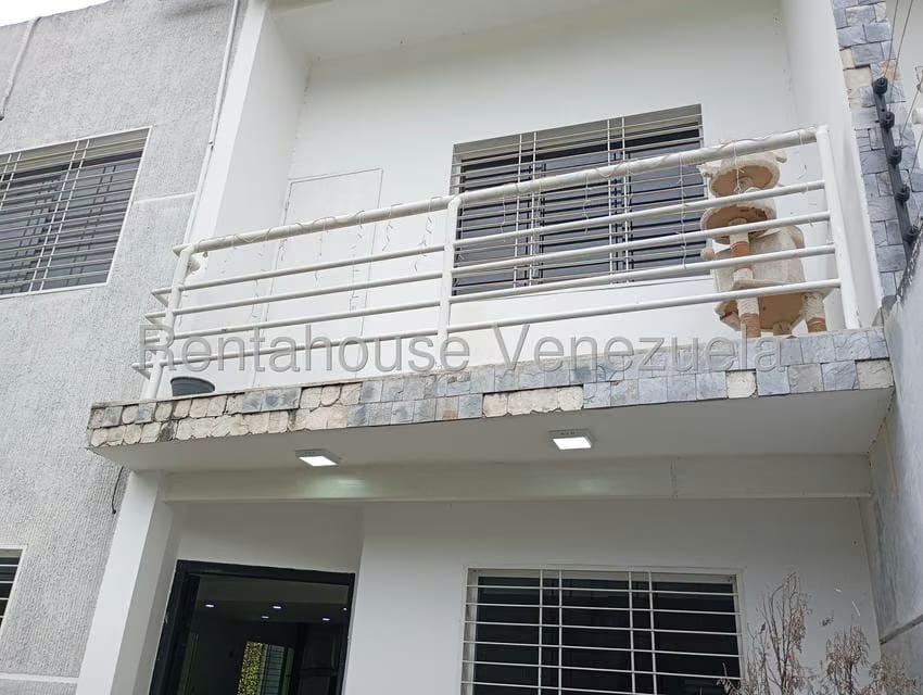 Casa (Duplex) en Venta en Colinas de Carrizal, Miranda - 6
