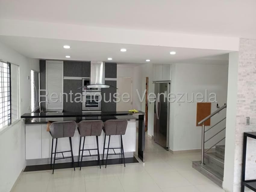 Casa (Duplex) en Venta en Colinas de Carrizal, Miranda - 10
