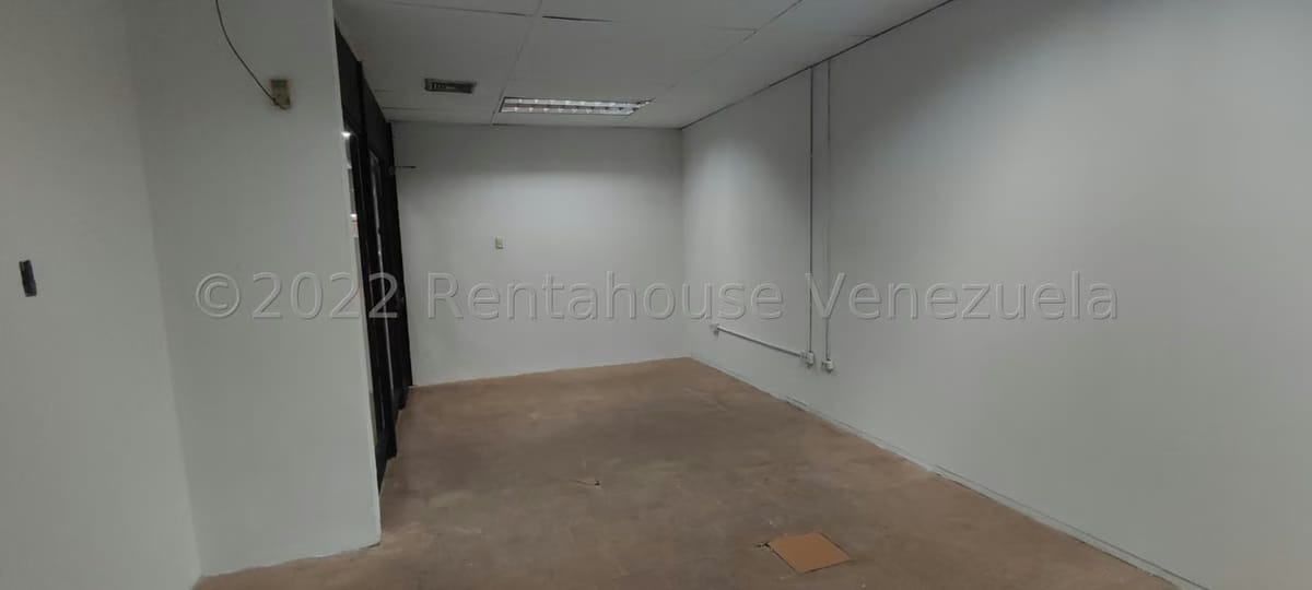 Comercial (Local Comercial) en Venta en San Martin, Distrito Metropolitano - 16