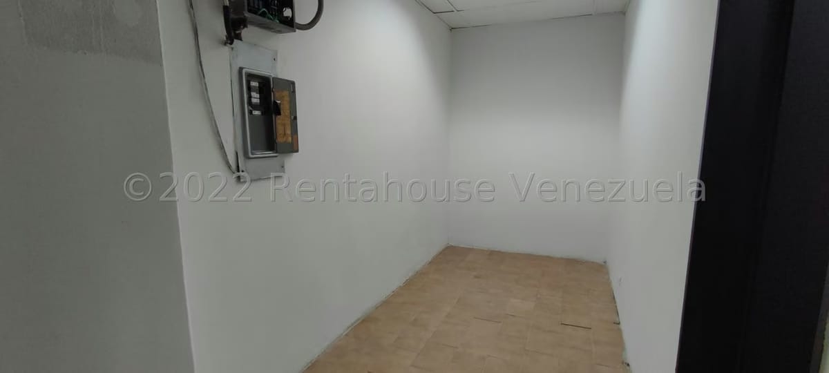 Comercial (Local Comercial) en Venta en San Martin, Distrito Metropolitano - 17