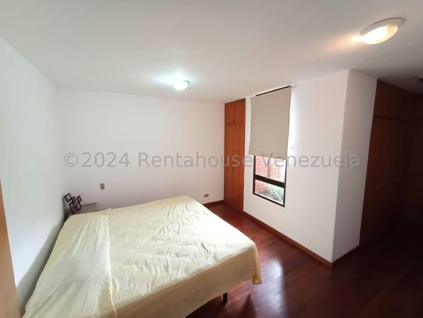 Apartamento (1 Nivel) en Venta en San Bernardino, Distrito Metropolitano - 23