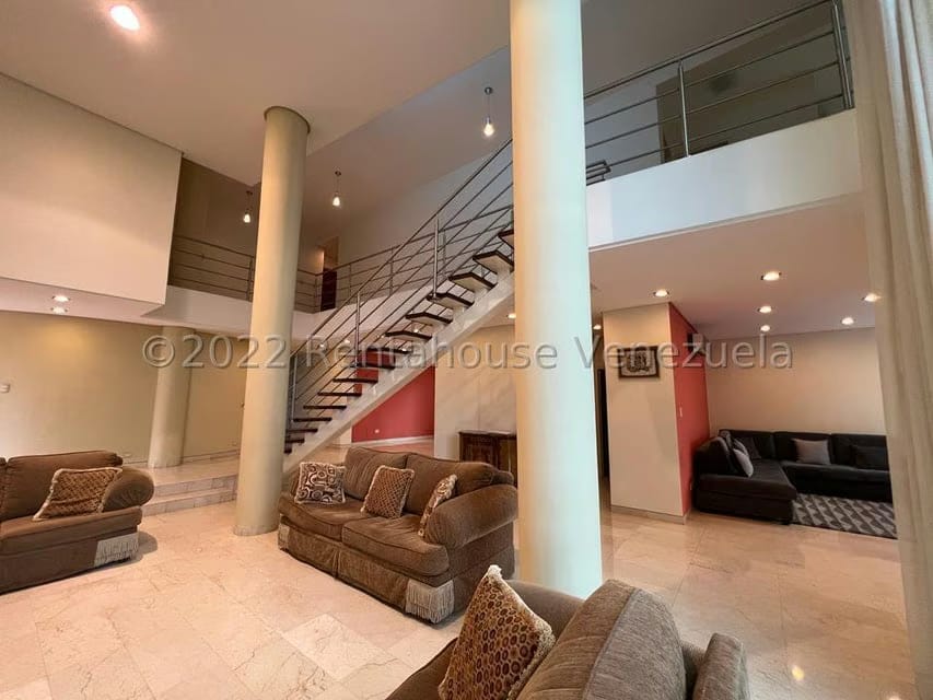 Casa (Duplex) en Venta en Colinas de Bello Monte, Distrito Metropolitano - 11