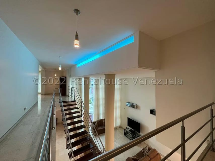 Casa (Duplex) en Venta en Colinas de Bello Monte, Distrito Metropolitano - 17