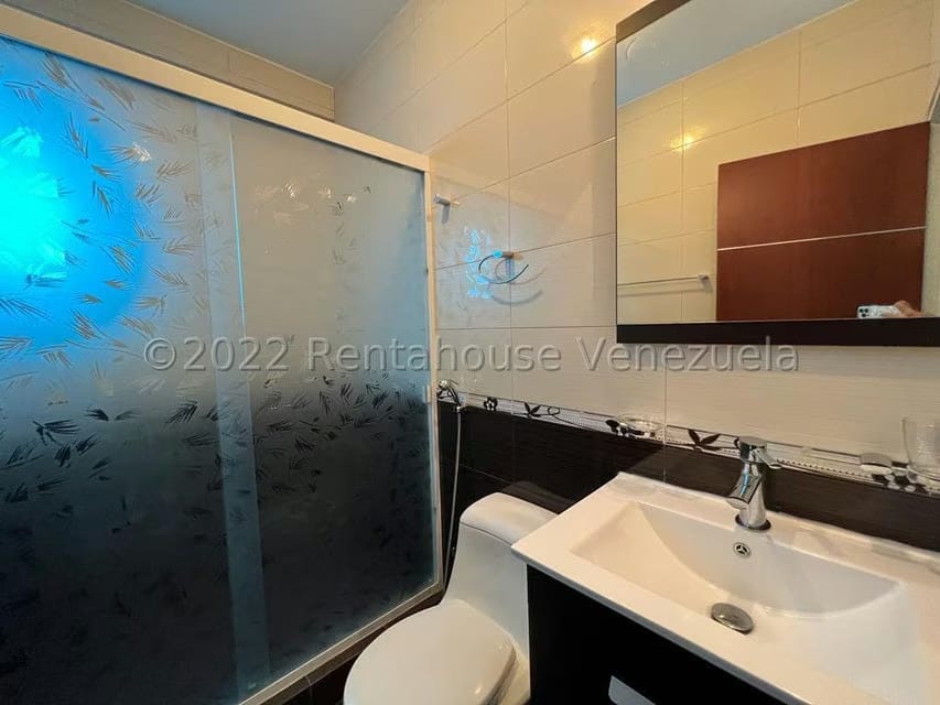 Casa (Duplex) en Venta en Colinas de Bello Monte, Distrito Metropolitano - 31