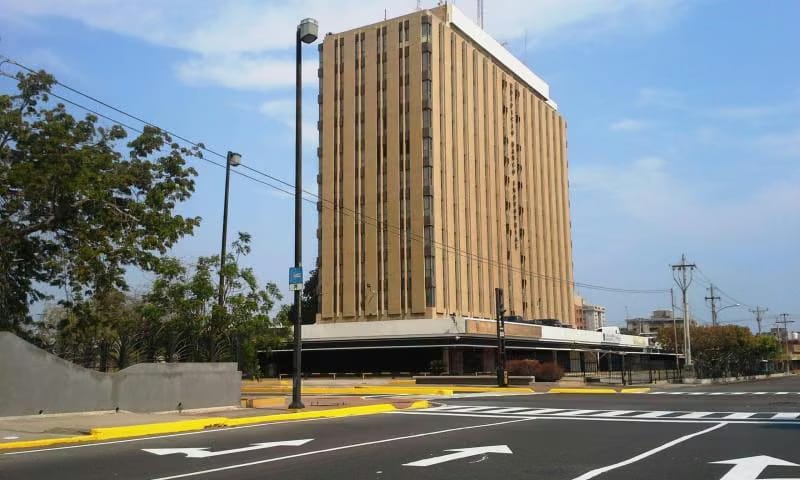 Comercial (Oficina) en Venta en 5 de Julio, Zulia - 55