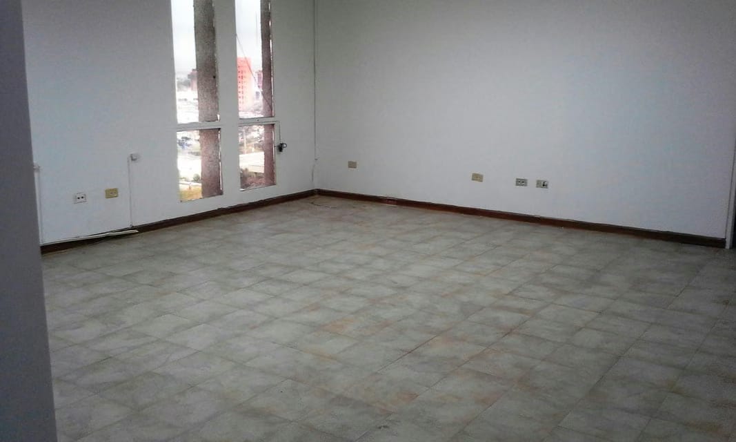 Comercial (Oficina) en Venta en 5 de Julio, Zulia - 65