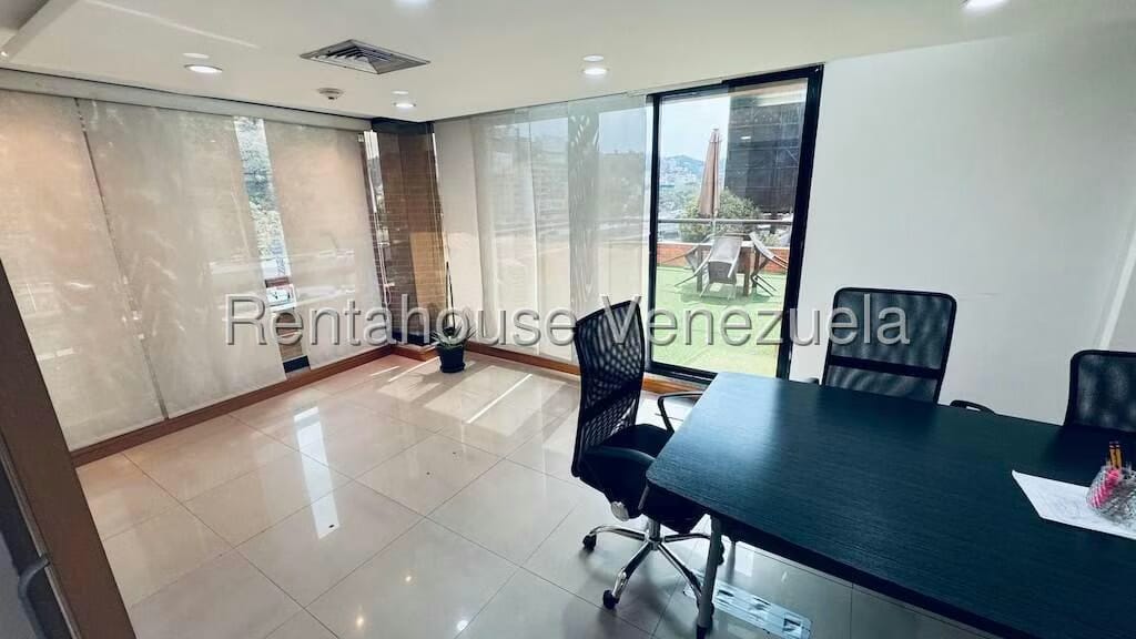 Comercial (Oficina) en Venta en El Rosal, Distrito Metropolitano - 12