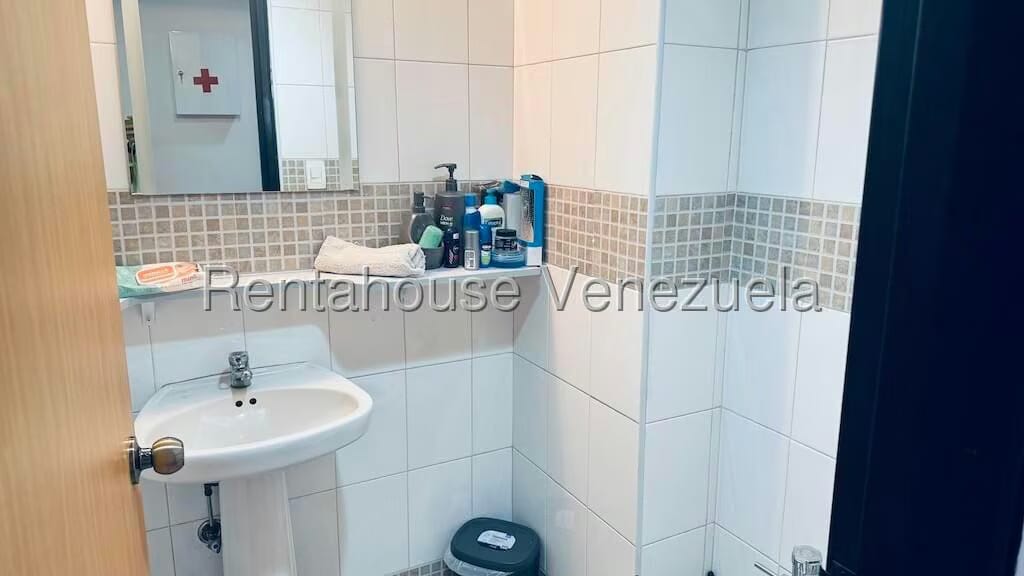 Comercial (Oficina) en Venta en El Rosal, Distrito Metropolitano - 25