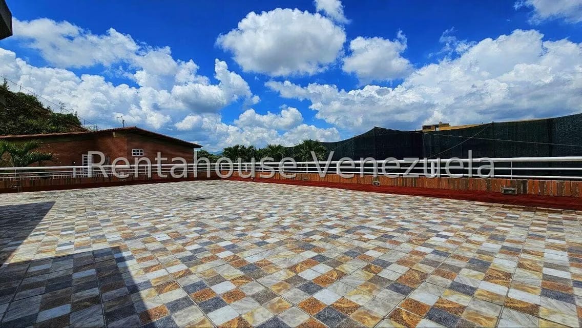 Casa (Multipes Niveles) en Venta en Cumbres de Curumo, Distrito Metropolitano - 39
