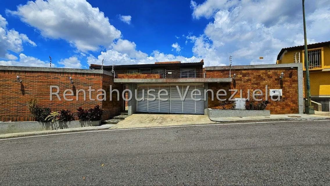 Casa (Multipes Niveles) en Venta en Cumbres de Curumo, Distrito Metropolitano - 40