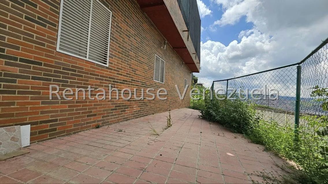 Casa (Multipes Niveles) en Venta en Cumbres de Curumo, Distrito Metropolitano - 7