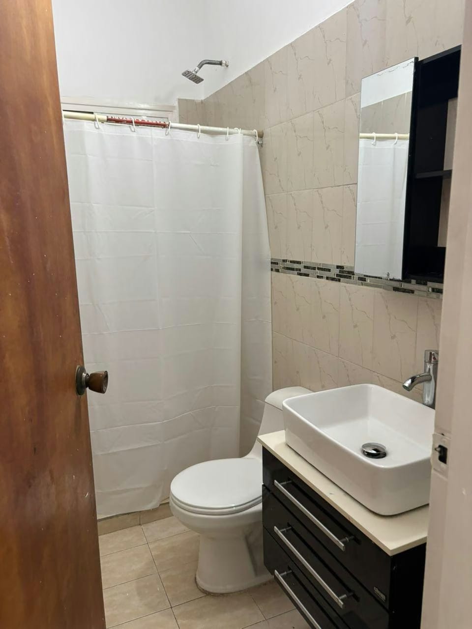 Casa en Venta - Urb. Prados del Lago - Ciudad Alianza - Los Guayos - Estado Carabobo - 9