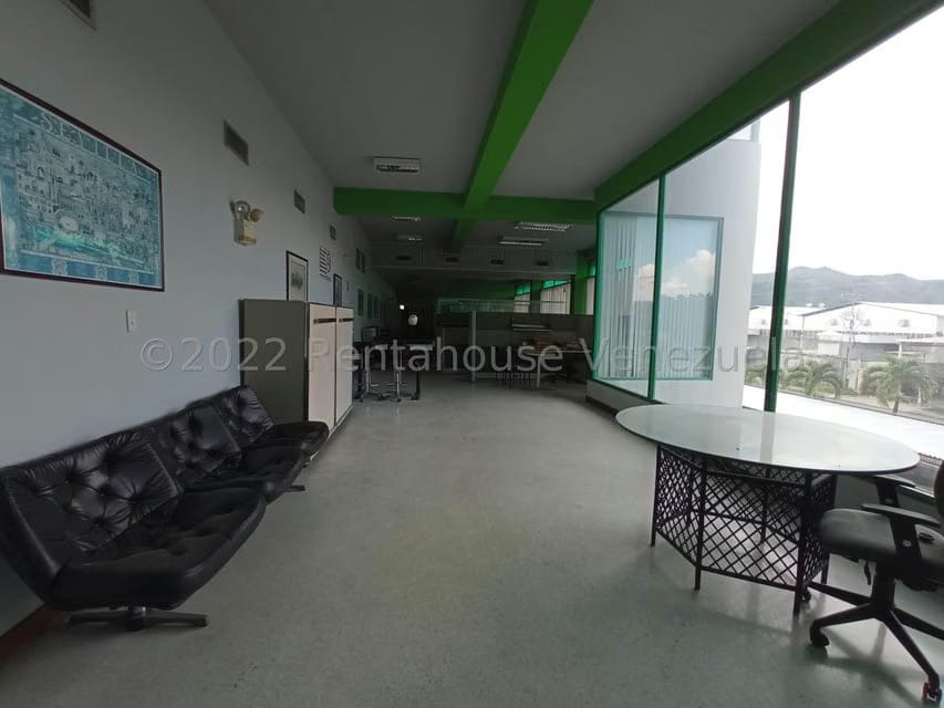 Comercial (Edificio) en Venta en Castillito, Carabobo - 23