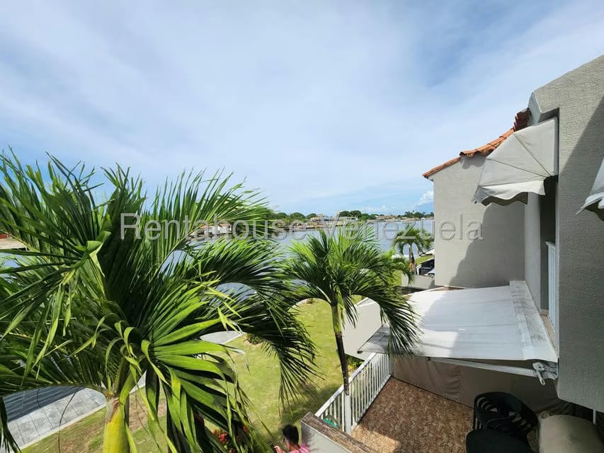 Townhouse (Duplex) en Venta en Puerto Encantado, Miranda - 30