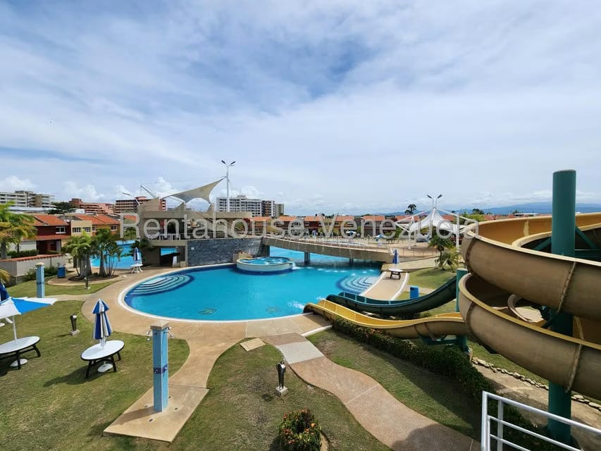 Townhouse (Duplex) en Venta en Puerto Encantado, Miranda - 6