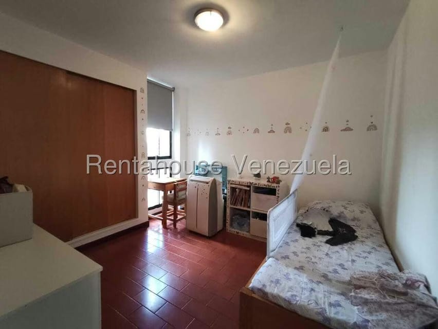 Apartamento (1 Nivel) en Venta en Los Palos Grandes, Distrito Metropolitano - 23