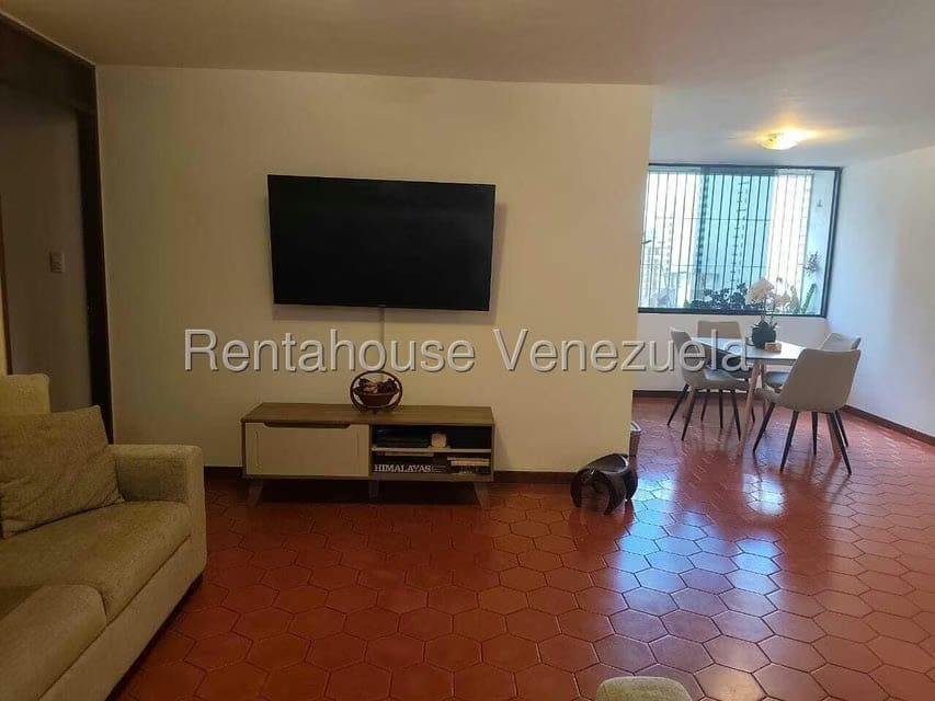 Apartamento (1 Nivel) en Venta en Los Palos Grandes, Distrito Metropolitano - 8
