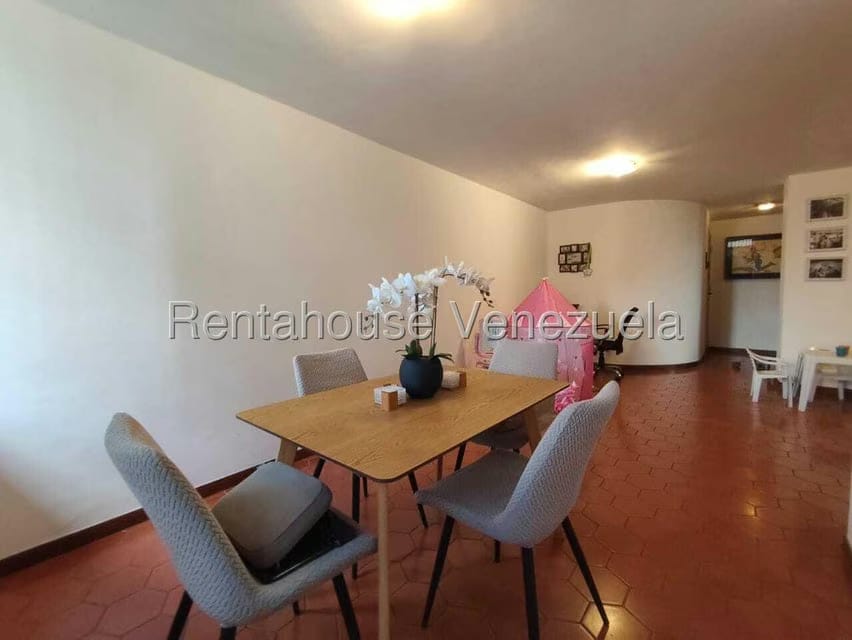 Apartamento (1 Nivel) en Venta en Los Palos Grandes, Distrito Metropolitano - 10