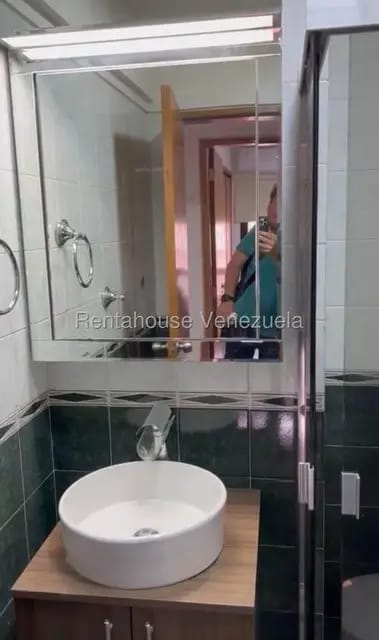 Apartamento (1 Nivel) en Alquiler en Campo Alegre, Distrito Metropolitano - 6