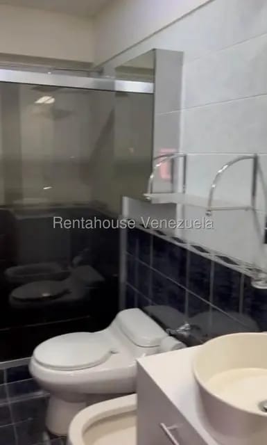 Apartamento (1 Nivel) en Alquiler en Campo Alegre, Distrito Metropolitano - 9