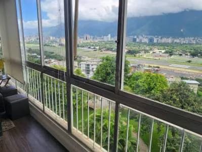 HERMOSO APARTAMENTO UBICADO EN CALLE PRIVADA EN LOMAS DE CHUAO - 2