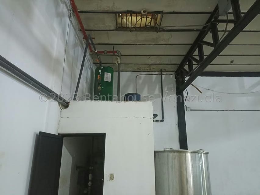 Comercial (Edificio) en Alquiler en Santa Rosa, Aragua - 30