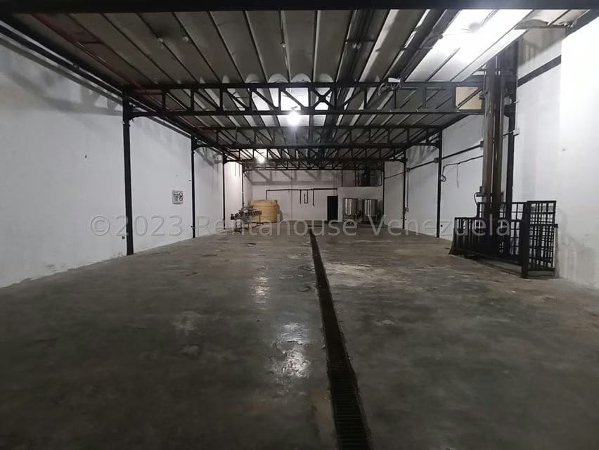 Comercial (Edificio) en Alquiler en Santa Rosa, Aragua - 6