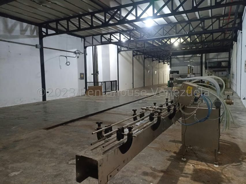 Comercial (Edificio) en Alquiler en Santa Rosa, Aragua - 7