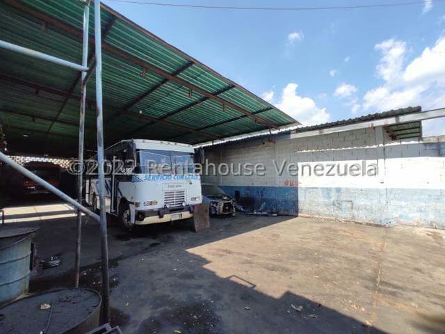 Comercial (Galpon - Deposito) en Venta en Zona Industrial Saman de Guere, Aragua - 2