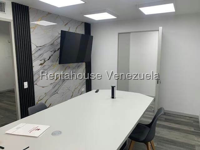 Comercial (Oficina) en Venta en Los Palos Grandes, Distrito Metropolitano - 14
