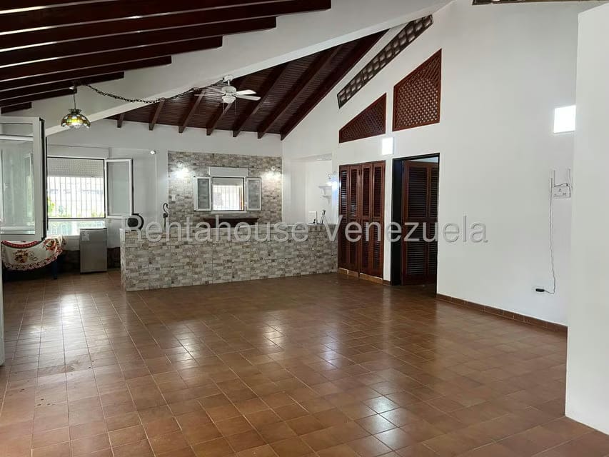 Casa (1 Nivel) en Venta en Los Canales de Rio Chico, Miranda - 2
