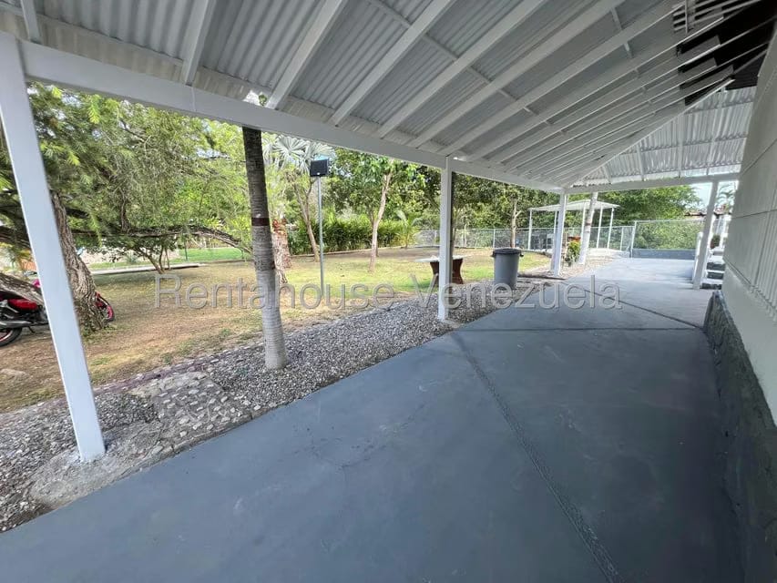 Casa (1 Nivel) en Venta en Los Canales de Rio Chico, Miranda - 23