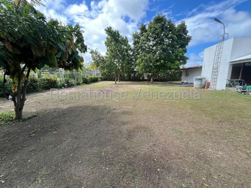 Casa (1 Nivel) en Venta en Los Canales de Rio Chico, Miranda - 33