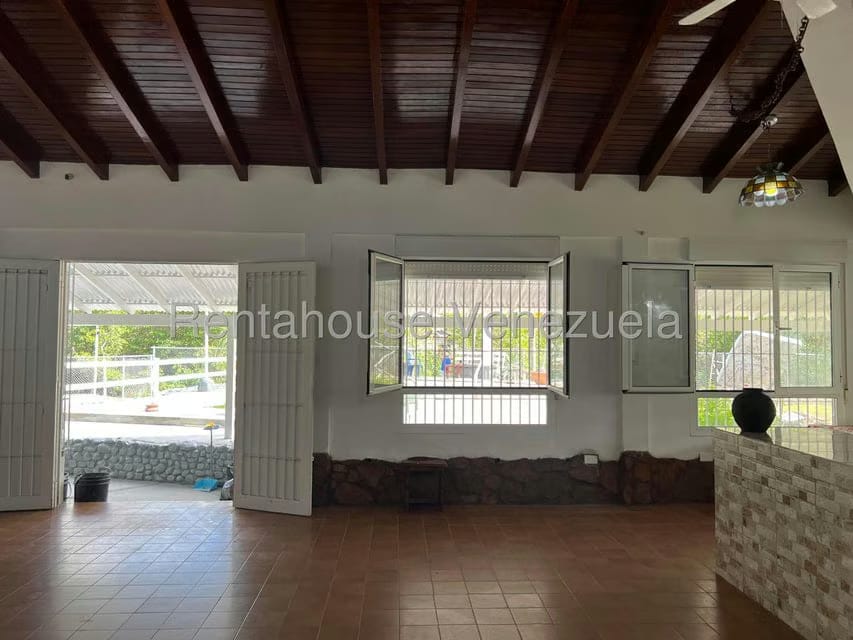 Casa (1 Nivel) en Venta en Los Canales de Rio Chico, Miranda - 5