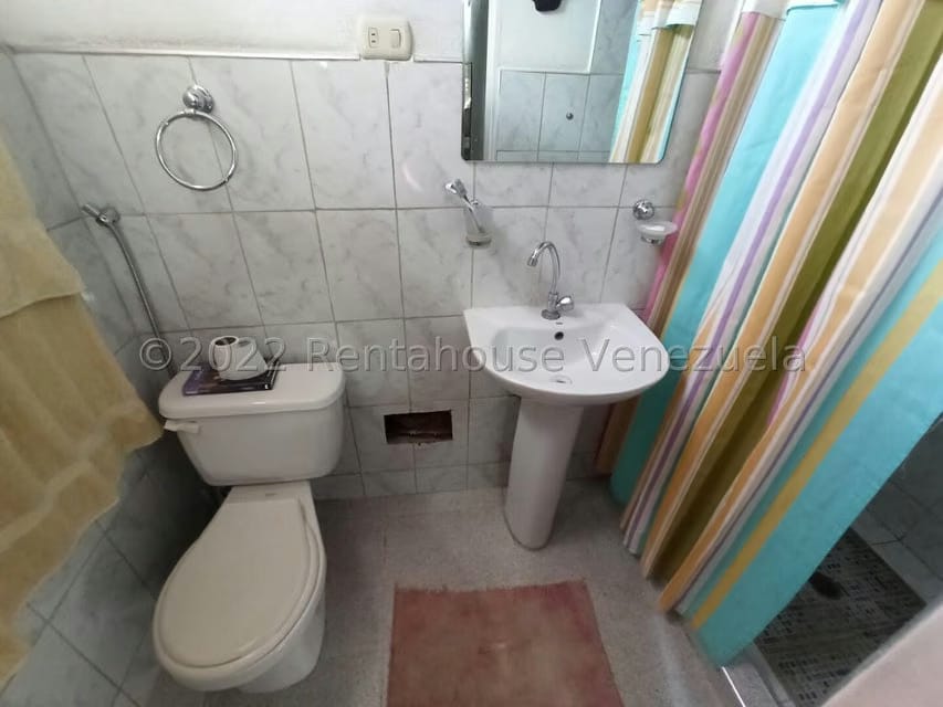 Casa (Multipes Niveles) en Venta en Zona Este, Lara - 26