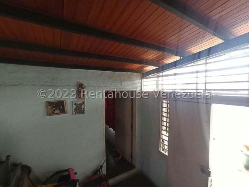 Casa (Multipes Niveles) en Venta en Zona Este, Lara - 35