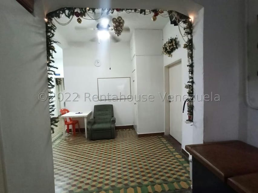 Casa (Multipes Niveles) en Venta en Zona Este, Lara - 9