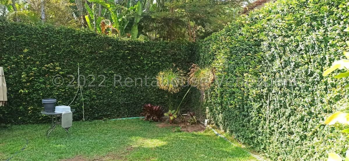 Casa (Duplex) en Venta en Prados del Este, Distrito Metropolitano - 13