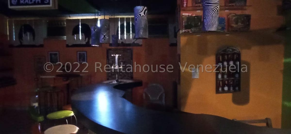 Casa (Duplex) en Venta en Prados del Este, Distrito Metropolitano - 36